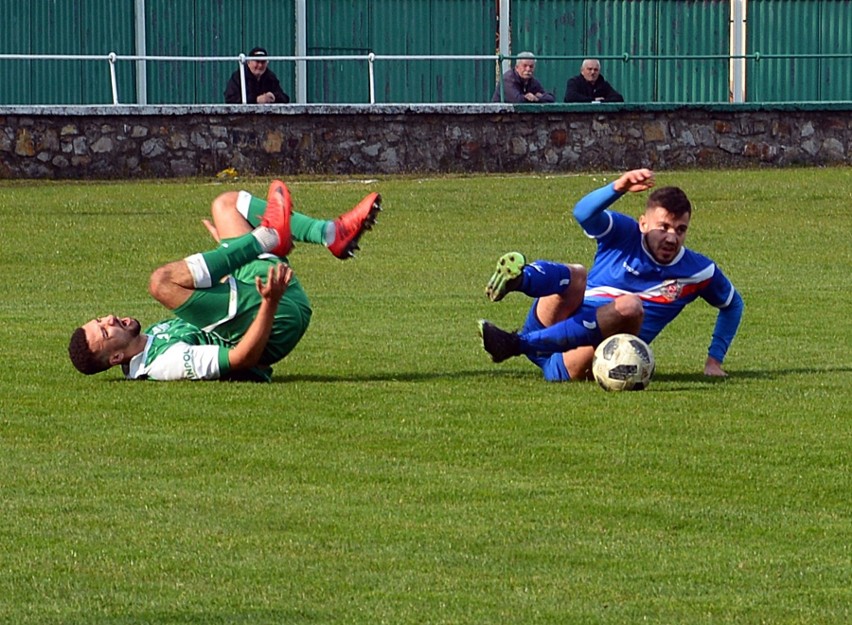 Wisłoka Dębica pokonała w sobotę Polonię Przemyśl 2:0. Obie...