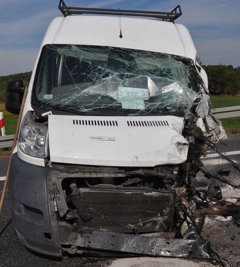 Wypadek w Niedźwiadzie i w innych miejscowościach. To był tragiczny piątek na drogach regionu