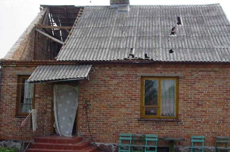 Gminy Nowogród, Miastkowo i Śniadowo. Horror trwał kilka minut. Gwałtowna burza niszczyła domy [ZDJĘCIA]