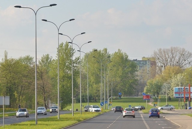 Jedna trzecia latarni w Łodzi jest już energooszczędna.