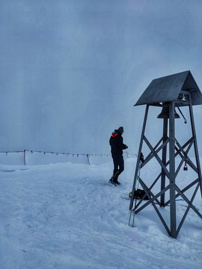 Tatry. Na dole wiosna, a na Kasprowym Wierchu pełnia zimy i 161 cm śniegu. Zobaczcie to na zdjęciach 