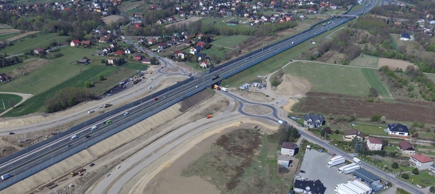 Budowa Węzła Niepołomice na A4. Utrudnienia na drodze wojewódzkiej 964