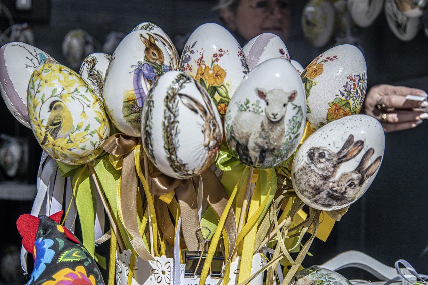 Rozpoczął się Jarmark Wielkanocny na katowickim Rynku...