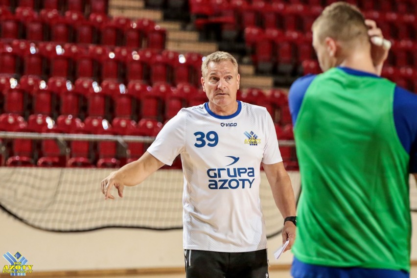 Lars Walther, trener piłkarzy ręcznych Azotów Puławy: Ciężko pracujemy, więc musi trochę boleć