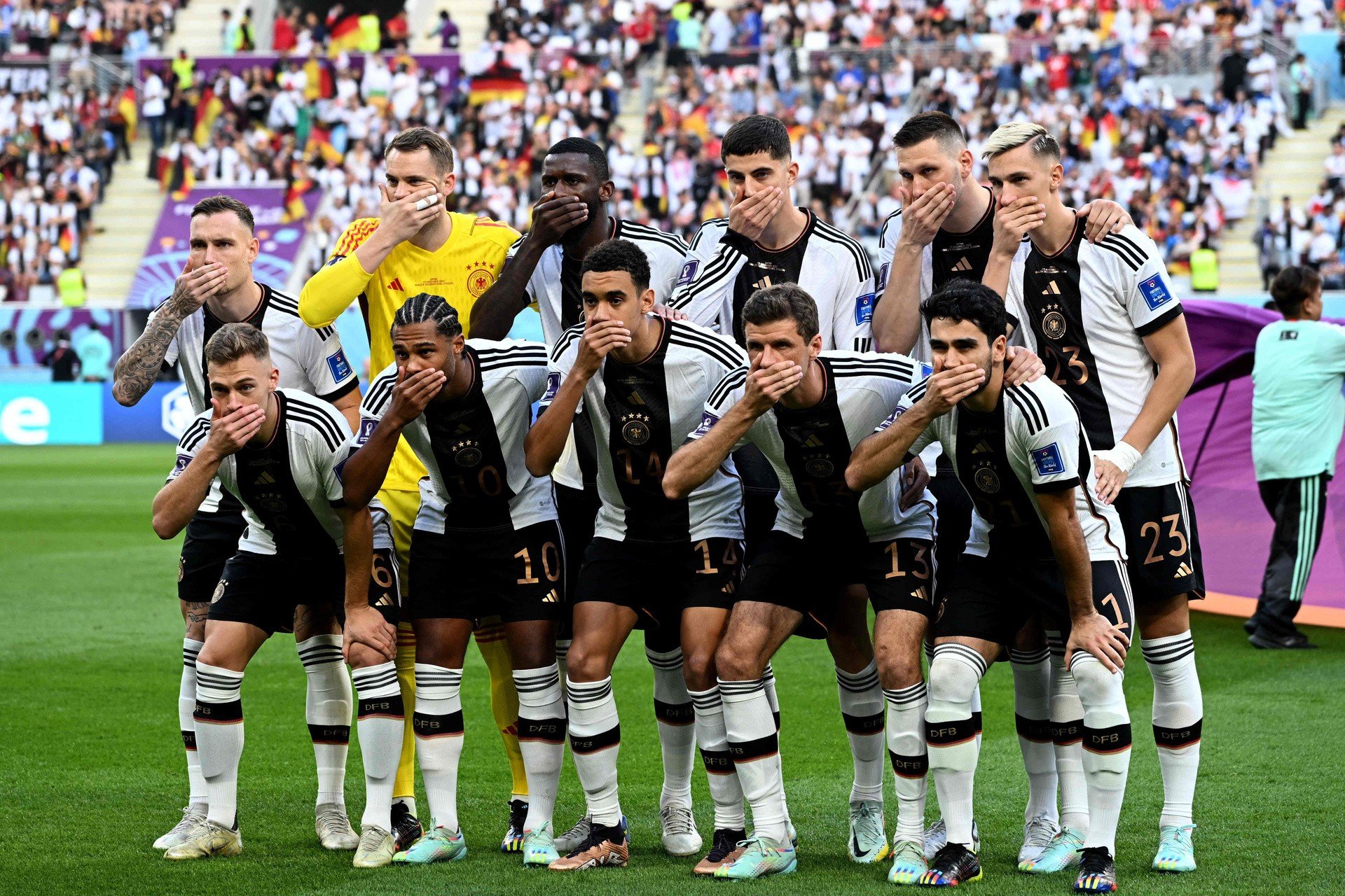 Mundial sensacji? Niemcy przegrali z Japonią! Protest piłkarzy przed  spotkaniem | Gol24