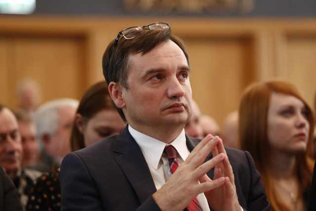 Zbigniew Ziobro na początku kadencji obniżył stawki prawnikom