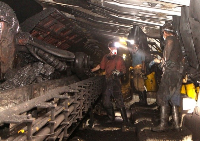 Polska Grupa Górnicza jest w bardzo trudnej sytuacji. Spółkę mają uratować cięcia wynagrodzeń. Na propozycję PGG nie zgadzają się związki zawodowe