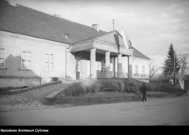 Pałac w Koszęcinie przed II wojną światową. Tak wyglądało otoczenie obiektu w 1937 roku.