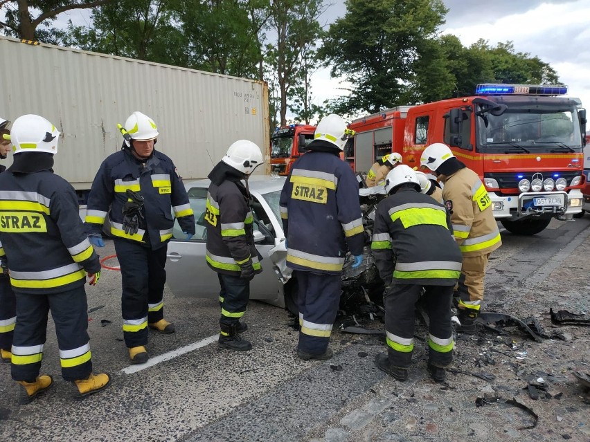 Wypadek 29.07.2020 r. w Miradowie. Cztery osoby trafiły do szpitala