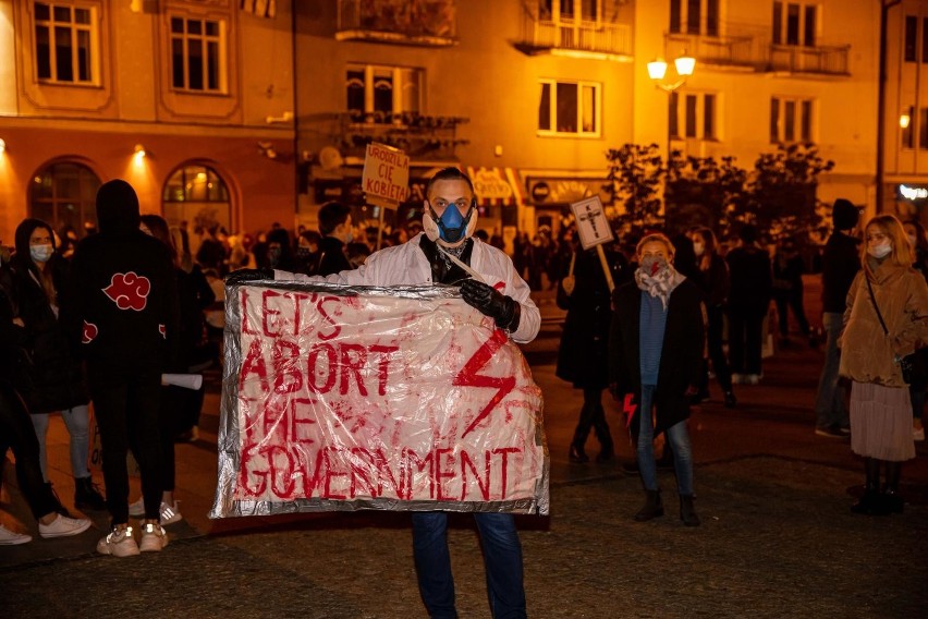 28-10-2020 bialystok czarny spacer marsz protest kobiet fot....