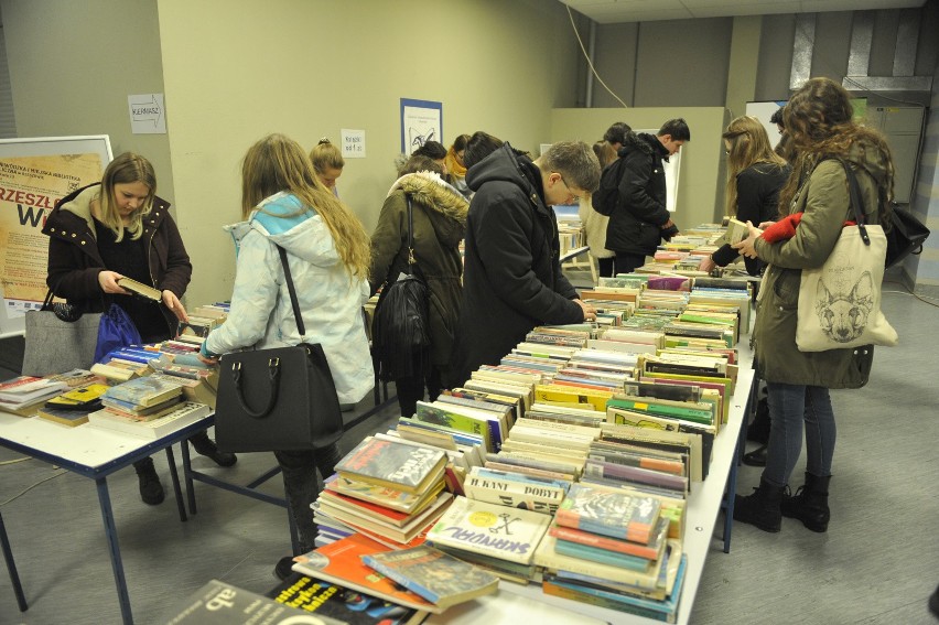 W Rzeszowie trwają targi edukacyjne. Od wczoraj na hali...