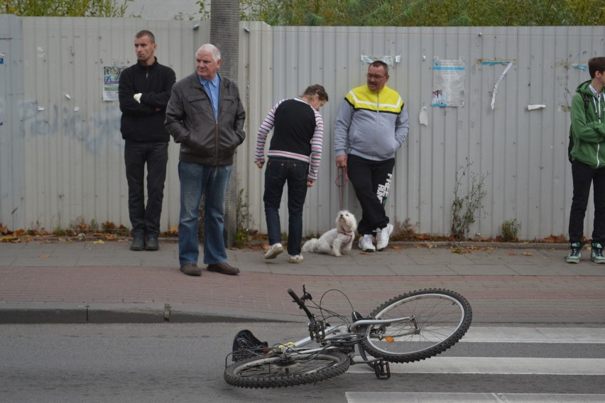 Potrącenie rowerzysty w Kościerzynie. ZOBACZ ZDJĘCIA