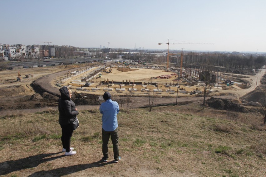 Budowa nowego stadionu w Sosnowcu odbywa się bez zakłóceń....