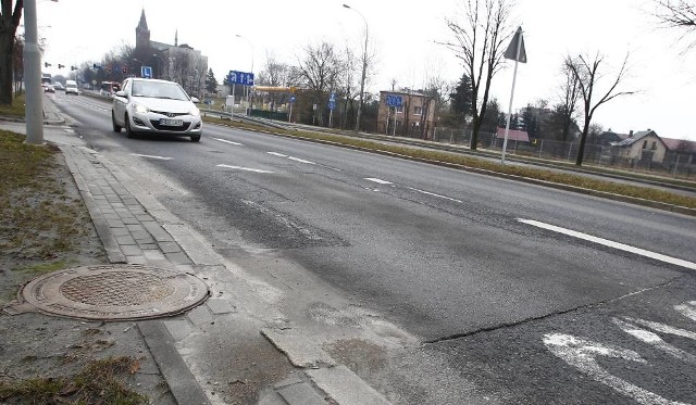 W takim stanie ulicę Lubelską zostawiono po wykopach.