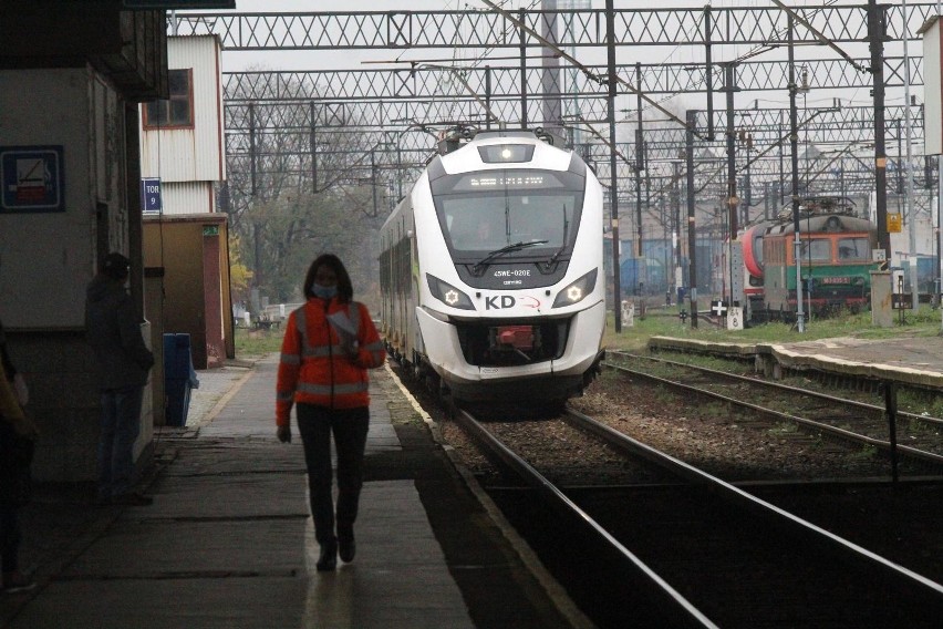 Dolny Śląsk: Samorząd kupuje pociągi i busy bez kierowców. Gdzie będą testowane?