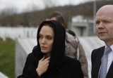 Angelina Jolie usunęła jajniki i jajowody! Kolejna operacja aktorki [FILM, zdjęcia]