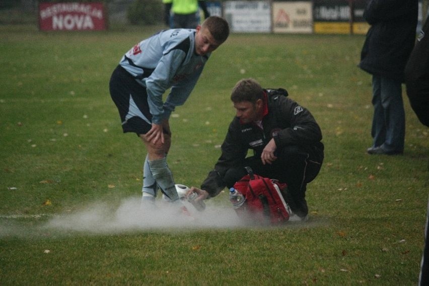 Derby Opolszczyzny obfitowaly w  ostre zagrania, byly...