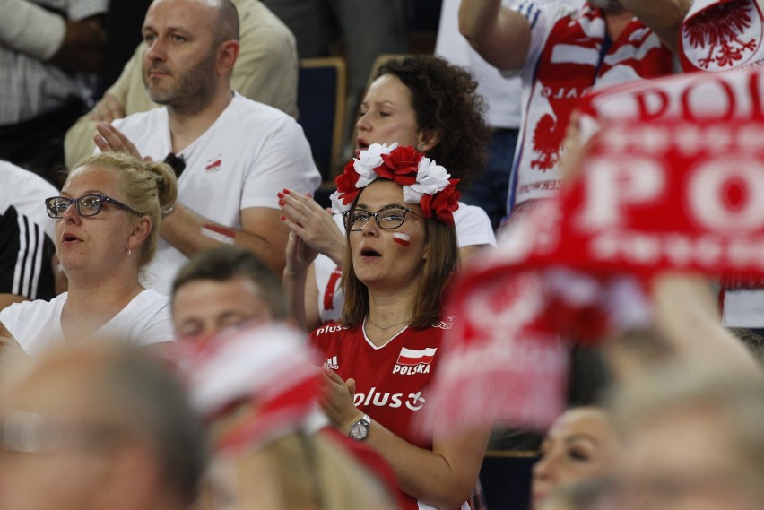 Kibice na meczu siatkówki Polska - Niemcy w Łodzi
