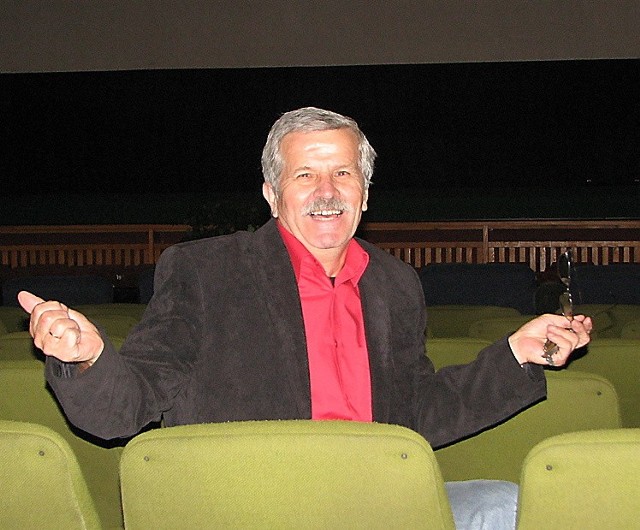 Przed klubowymi seansami  kilka słów o każdym z filmów mówi Jerzy Rębisz, szef kina