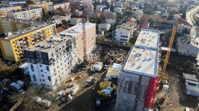 Bloki z rządowego programu Mieszkanie Plus są budowane na gminnej działce przy ulicy Tytoniowej, będą tam 124 mieszkania.