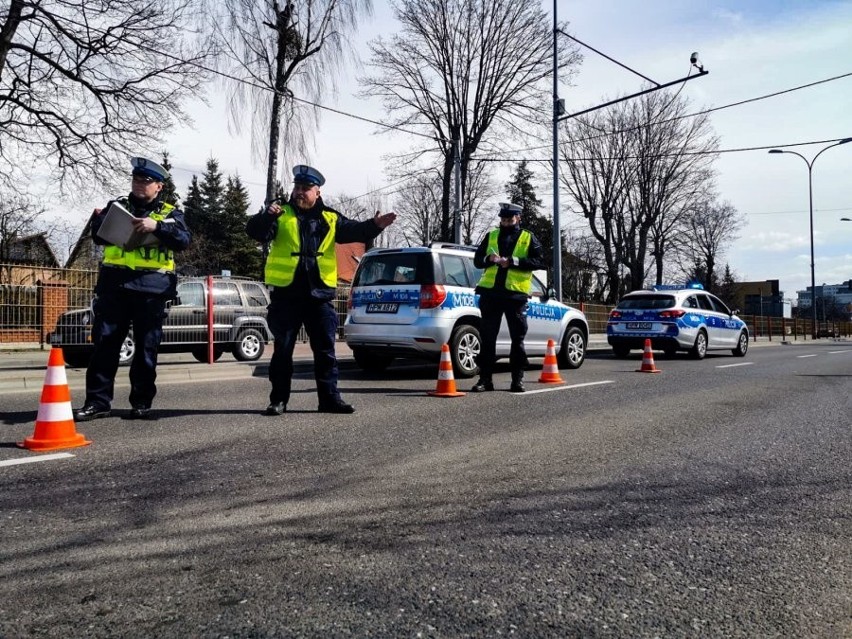 Choć policjanci mają teraz inne obowiązki związane m.in. z...