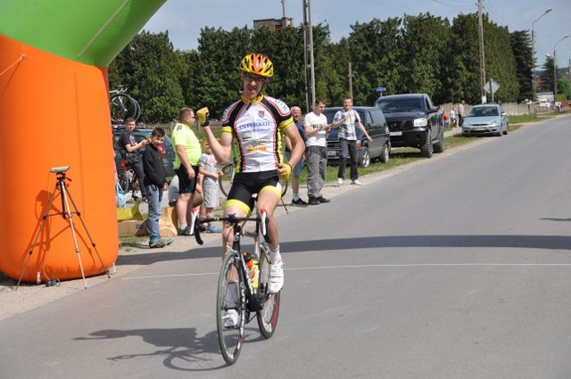 Rafał Oleś ze Skarżyska wygrał ostatni wyścig w Orońsku.