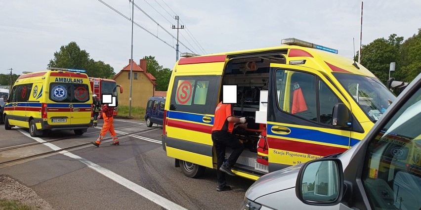 Wypadek przed przejazdem kolejowym w Sycewicach. Są...