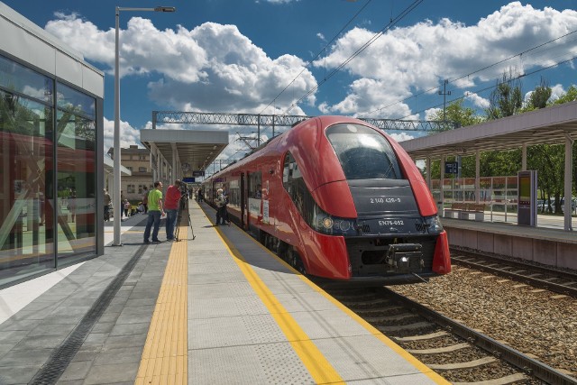 W związku z remontem InterCity miały omijać Solec. PLK  wycofały się z planu