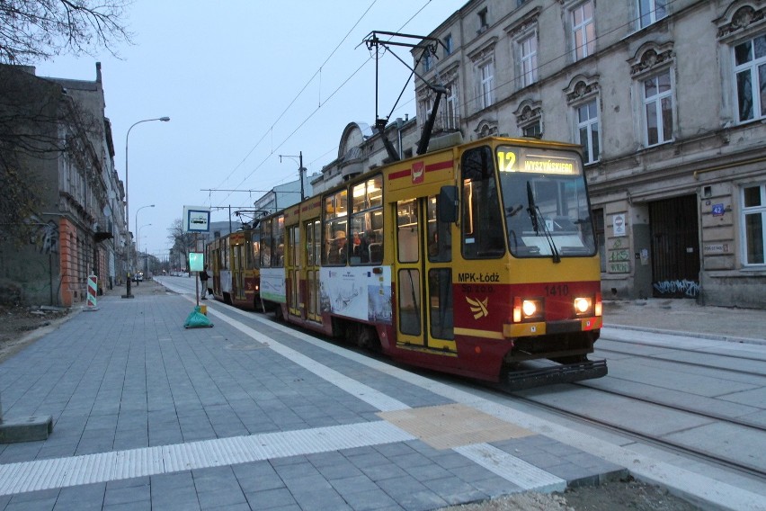 Tramwaje znów jeżdżą ul. Kopernika w Łodzi [ZDJĘCIA]