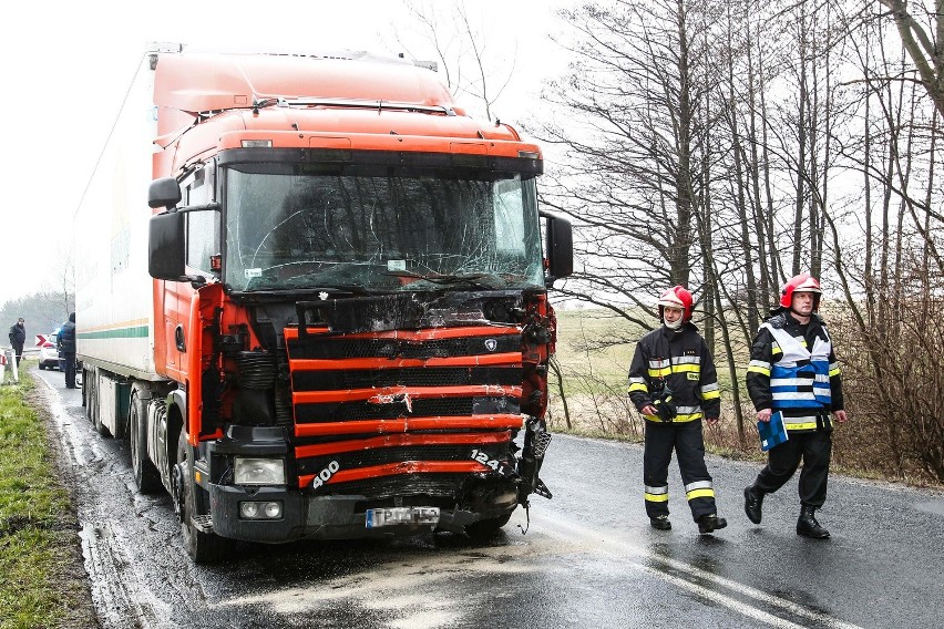 Pięciu podkarpackich piłkarzy zginęło w zderzeniu busa z ciężarówką w Weryni