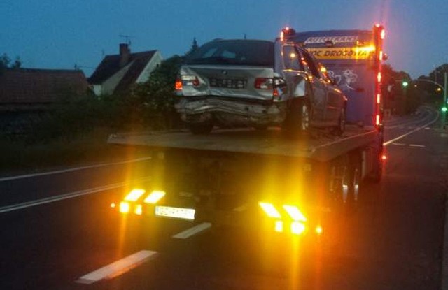 Pijany kierowca spowodował wypadek we Włynkówku. Nie wytrzeźwiał do środy po południu. Zasłabł i trafił na SOR.