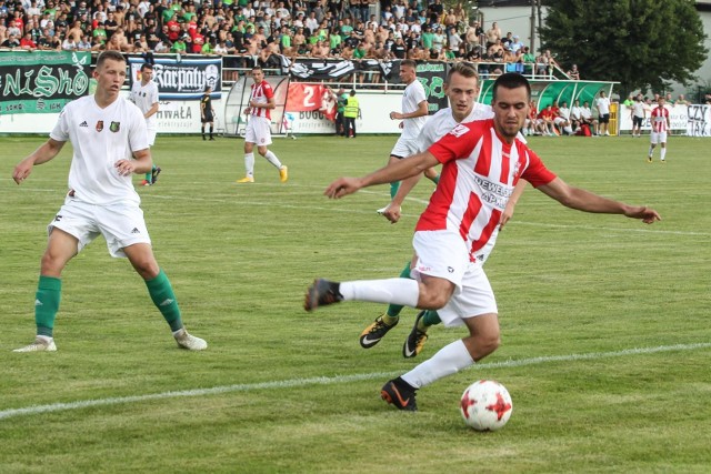 Piłkarze Apklan Resovii walczą o pierwszą wygraną w sezonie