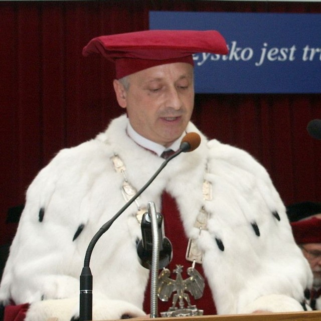 Rektor Politechniki Koszalińskiej Tomasz Krzyżyński jest otwarty na dyskusję o wspólnej przyszłości obu uczelni.