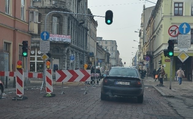 SKrzyżowanie ul. Piotrkowskiej z ul. Jaracza.