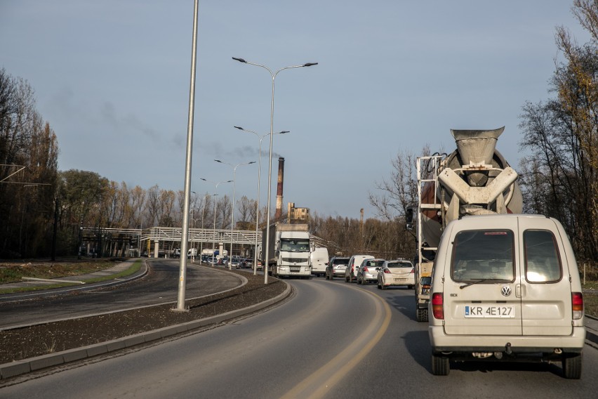 Kraków. Kolejny odcinek ulicy Igołomskiej do dyspozycji kierowców