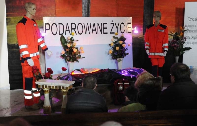 "Nie zabieraj swoich narządów do nieba".  Nietypowy Grób Pański w bydgoskim Fordonie [zdjęcia]