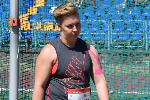 Katarzyna Furmanek jest coraz bliżej minimum na Mistrzostwa Europy Seniorów, które wynosi 70 metrów.