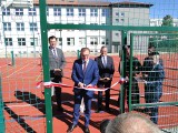 Uczniowie rozpoczęli naukę w Radomiu. Miejska uroczystość w Zespole Szkół Elektronicznych i otwarcie nowego boiska. Zobacz zdjęcia