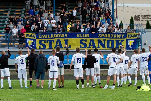 Ekoball Stal Sanok wygrał trzeci mecz w sezonie ale stracił pierwszą bramkę.