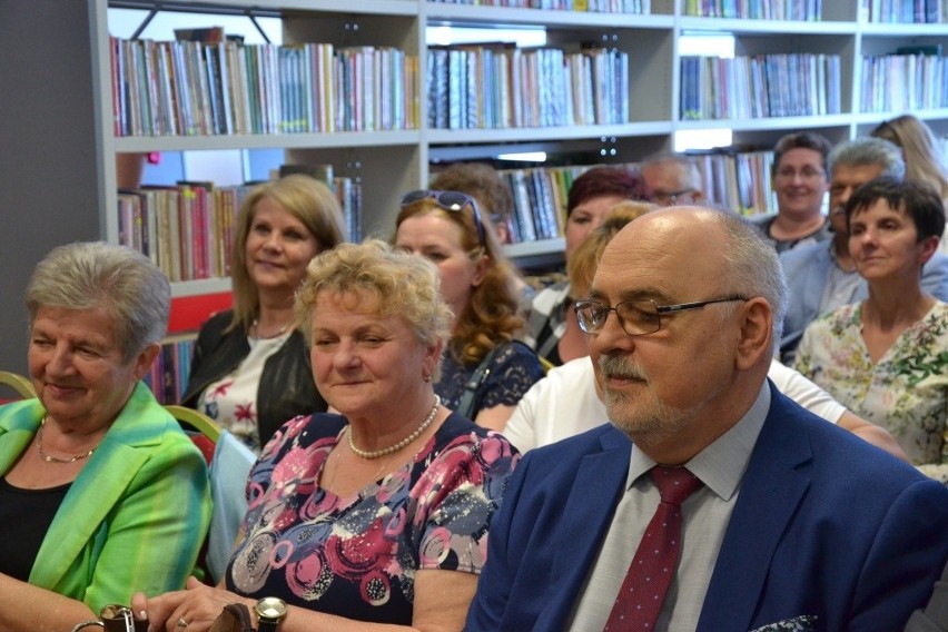 Biblioteka w Wielgiem zyskała przestronne i nowoczesne wnętrze na miarę XXI wieku