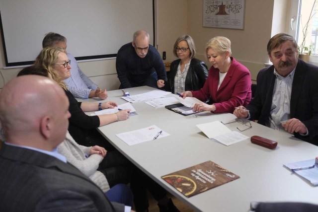 Tak wyglądały w Toruniu negocjacje związków zawodowych z dyrektorami