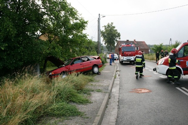 jedna osoba została przetransportowana do szpitala.