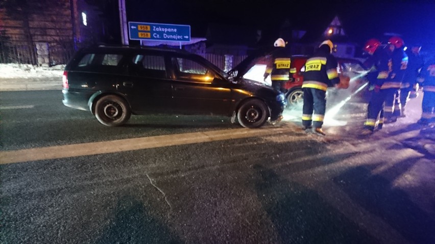 Podhale: Pijany kierowca spowodował wypadek i uciekł z miejsca zdarzenia. Są ranni! [ZDJĘCIA]