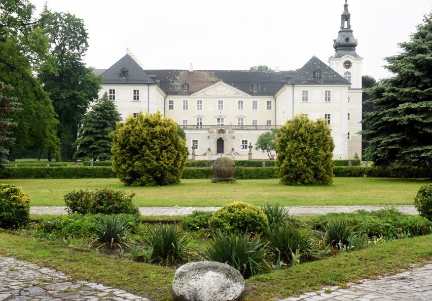 Barokowy pałac w Zaborze to jeden z najpiękniejszych...