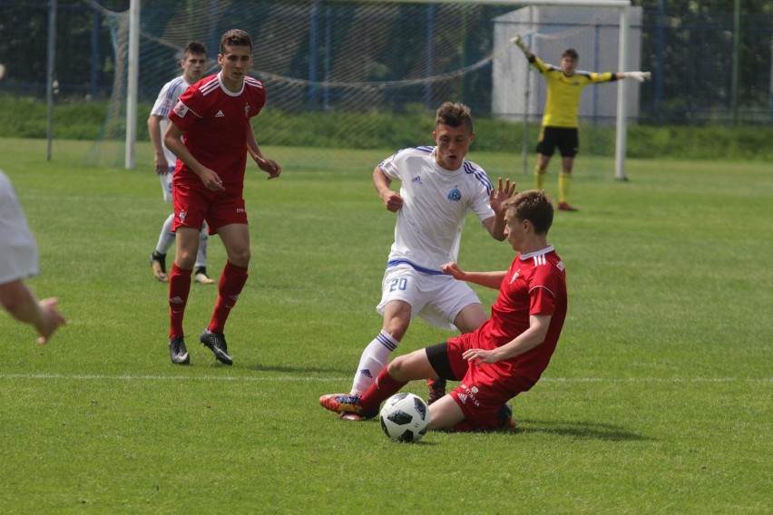 W Wielkich Derbach Śląska w Centralnej Lidze Juniorów Ruch...