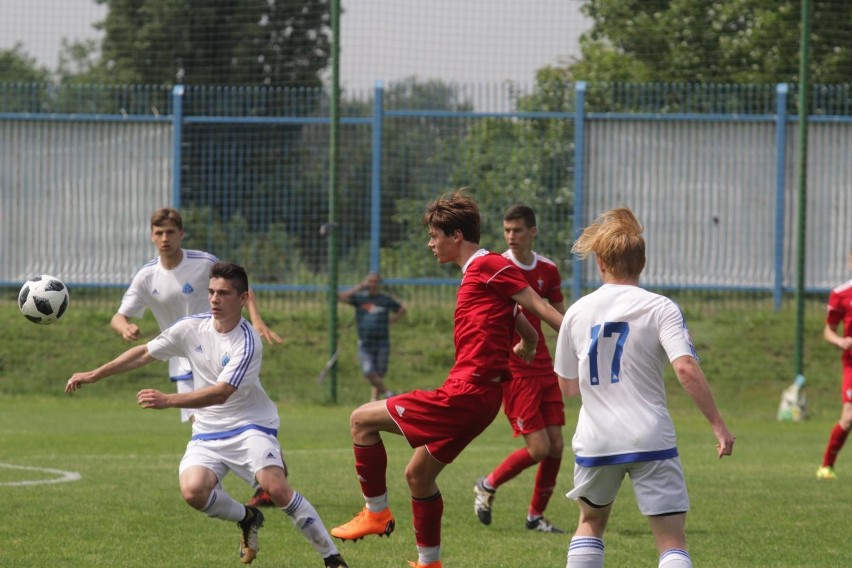 W Wielkich Derbach Śląska w Centralnej Lidze Juniorów Ruch...