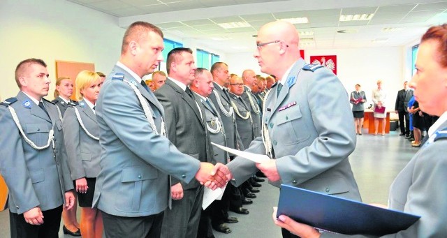 Podczas Święta Policji w Grójcu wyróżniono 62 funkcjonariuszy. Dostali oni medale, odznaczenia i awanse na wyższe stopnie służbowe.