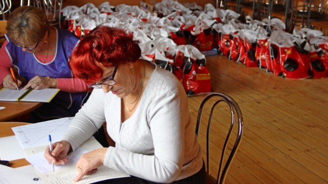 Niepołomice. Zbierają fundusze na paczki dla potrzebujących. Każdy może pomóc 