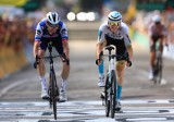 Słoweniec Matej Mohorić najszybszy na dziewiętnastym etapie kolarskiego wyścigu Tour de France. Zwycięstwo po efektownym finiszu