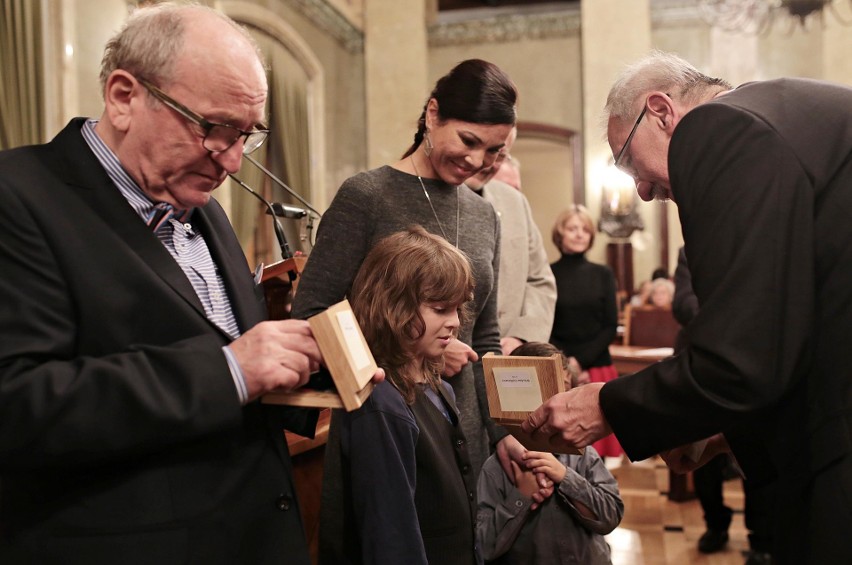 Po latach dziękowali im za wolność. Niektórzy nie doczekali medalu [ZDJĘCIA]